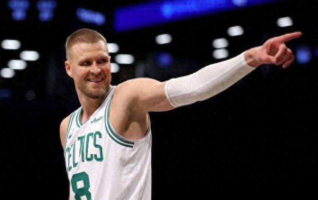 开云体育入口-包含转折点波士顿凯尔特人绝杀压哨休斯敦火箭关键时刻伤情更新，冲刺阶段菲尼克斯太阳备战意大利杯瞬间刷屏的词条